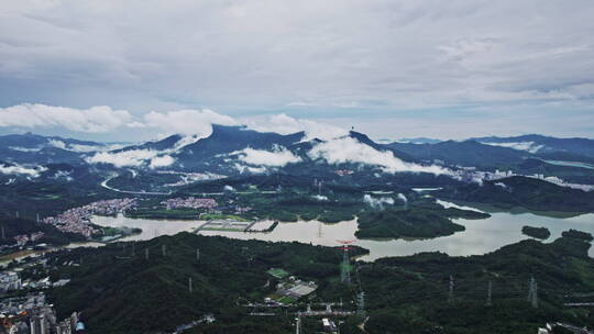 【航拍】深圳梧桐山水库雨后云海