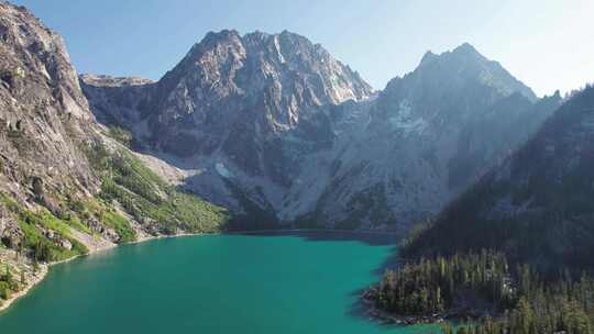 科尔查克湖，山，湖，树