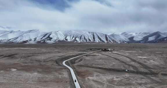 新疆帕米尔高原雪山航拍