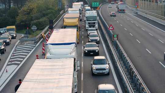 交通，汽车，卡车，高速公路