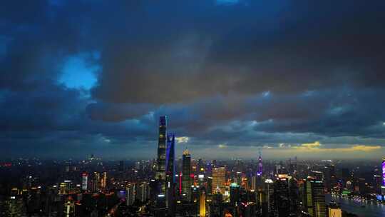 航拍上海陆家嘴台风季乌云延时 城市风景