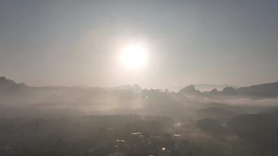 武夷山日出航拍云海日出阳光山峰云雾山风景