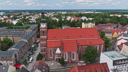 德国科特布斯圣尼古拉福音派上层教堂鸟瞰图视频素材模板下载