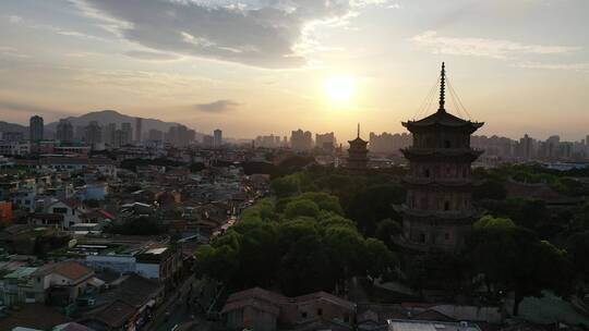 泉州航拍东西塔开元寺闽南建筑西街旅游景点