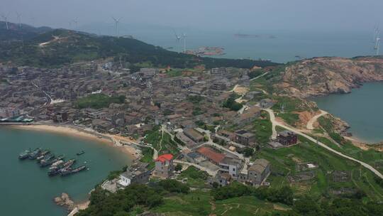 向右旋转航拍福建平潭岛海岸线