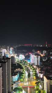 竖版航拍四川泸州夜景泸州一环路夜景