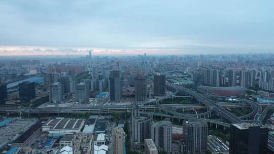 航拍上海城市发展建设，高架桥