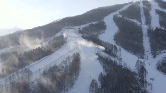 航拍吉林省通化市万峰滑雪场冬季风光