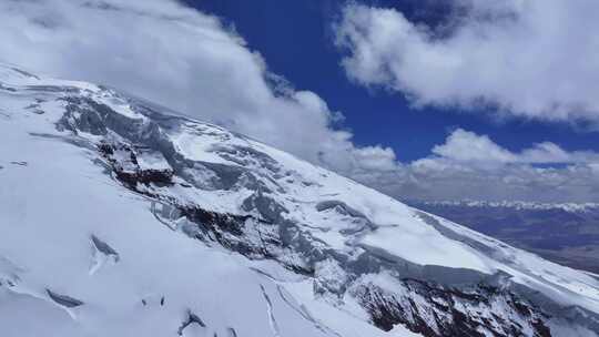 航拍冰川之父慕士塔格峰雪山冰川风光