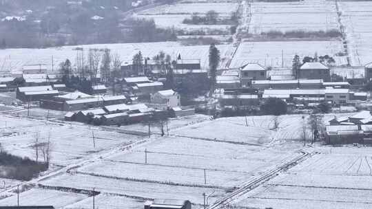 航拍小镇城市平原建筑学校民房城镇农村雪景