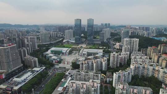 江门地标万达广场五邑广场城市风光航拍4K