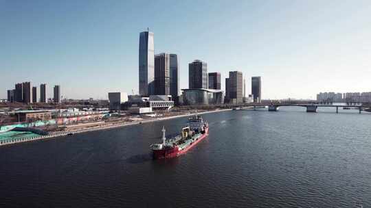 天津滨海海河响螺湾开桥货轮通航城市风光