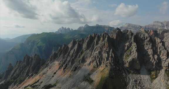 多洛米蒂山区航拍