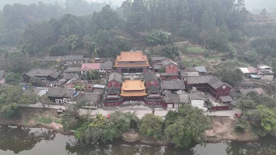 乐山五通桥-慈恩寺-河边 远到近