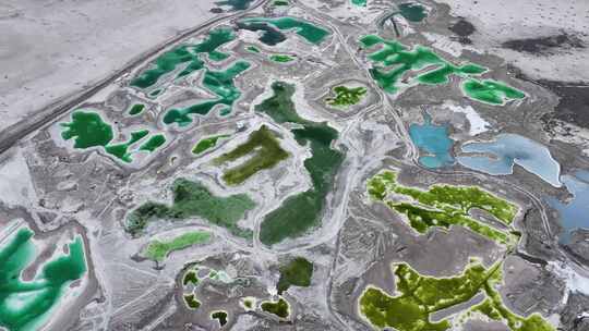 青海甘肃大柴旦翡翠湖航拍山川湖泊倒影阳光