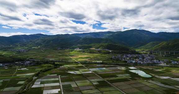 【延时】福建南平市松溪县美丽乡村绿色稻田