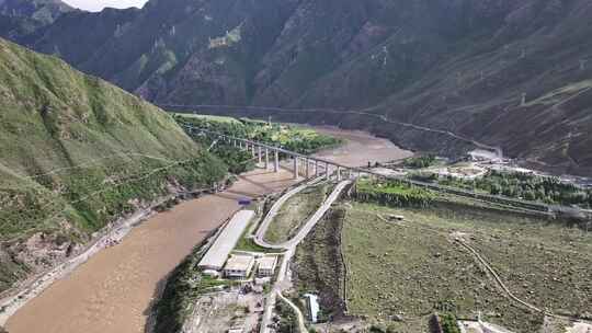 西藏山南市加查县航拍