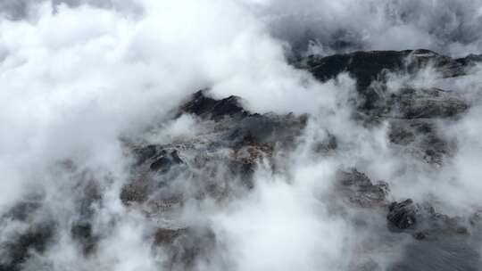 云南丽江古城玉龙雪山白沙古镇玉湖村虎跳峡