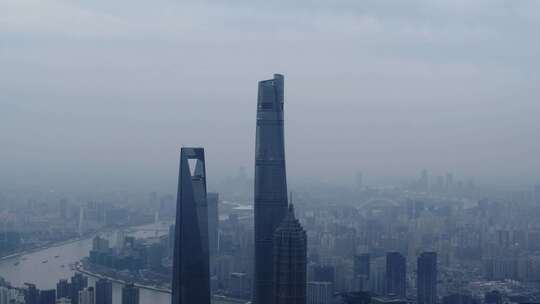【4k30帧】上海陆家嘴三件套雾霾阴天航拍