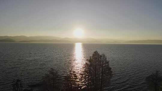 洱海日出湖泊清晨
