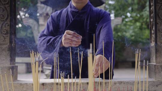 崂山太清宫道士-青岛崂山旅游