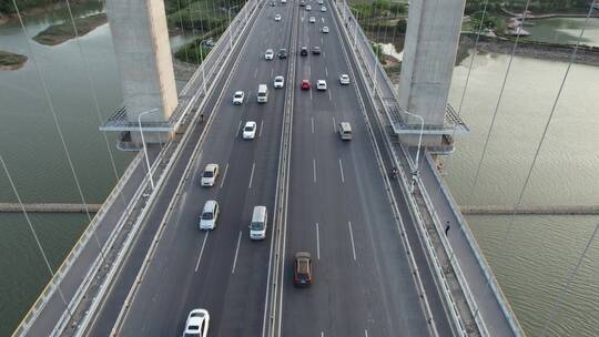 福建福州鼓山大桥公路交通车流航拍