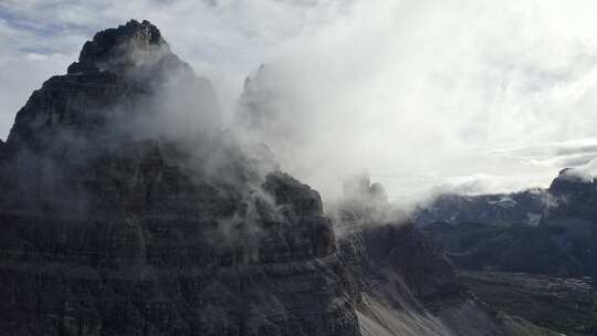 山，云， Tre Cime Di Lav