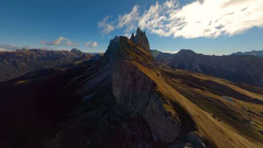 Dolomites，意大利，山， Fpv