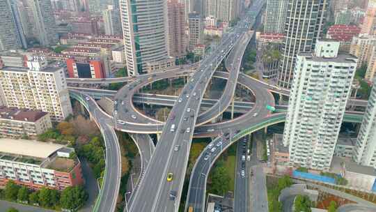 上海市黄浦区鲁班路立交桥卢浦大桥车流风景