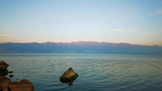 海边沙滩 日落 丁达尔效应 海滩