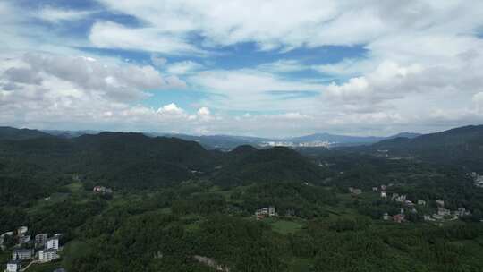 航拍湖北恩施旅游凉都利川森林山脉自然风景