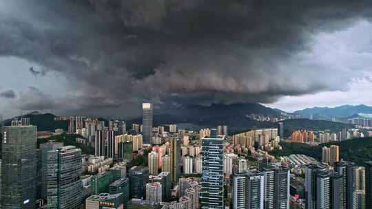 深圳城市乌云翻滚暴风雨恶劣天气黑云密布