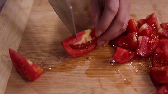厨师切番茄西红柿 (1)视频素材模板下载