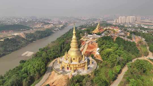 云南德宏州瑞丽总佛寺中缅边境航拍建筑风光