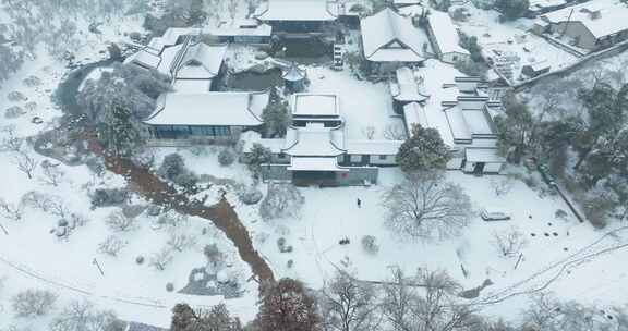 武汉东湖梅园雪景风光