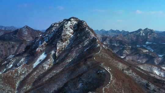 秦皇岛董家口长城雪景覆雪山脉远景壮观景象