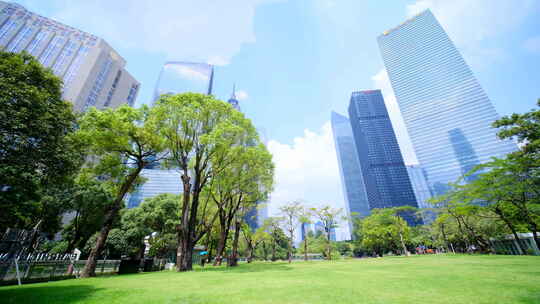 广州珠江新城花城广场 仰拍高楼大厦建筑群