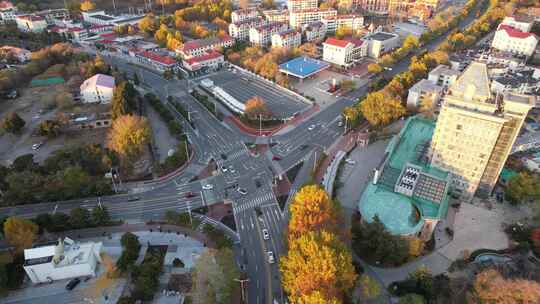 秦皇岛北戴河海边城市交通十字路口