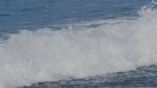 海边海水海浪浪花海岸线风景三亚海南旅游