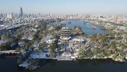 山东济南大明湖冬天雪景航拍