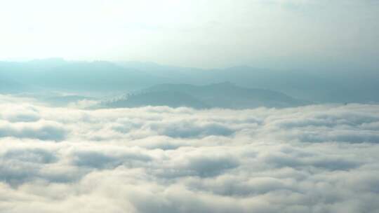清晨云海日出云层云雾缭绕的仙境视频素材模板下载