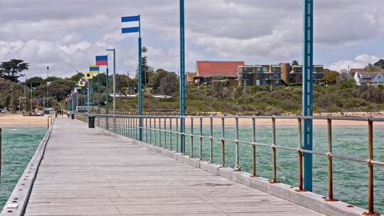 澳大利亚墨尔本海边木栈道垂钓码头