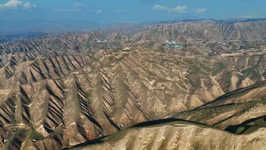 壮观黄土高坡山脉高山航拍