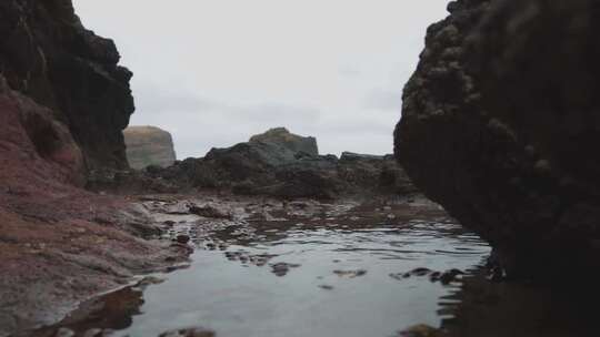 大海海边岩石