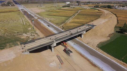 俯拍在建高速公路匝道桥梁视频素材模板下载