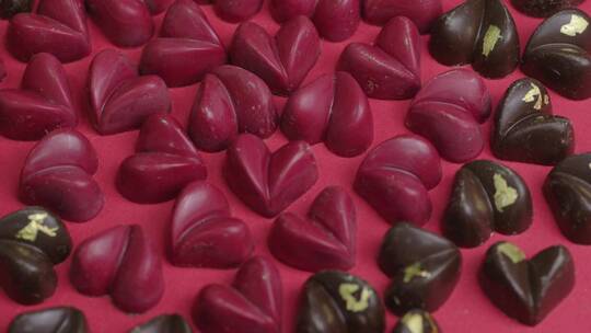 心形的手工巧克力视频素材模板下载