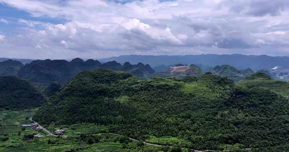 中国贵州兴义山区自然风景