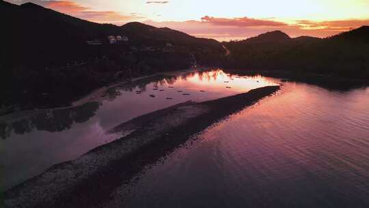 帕岸岛的日落金色火景观泰国海滩山环境无人