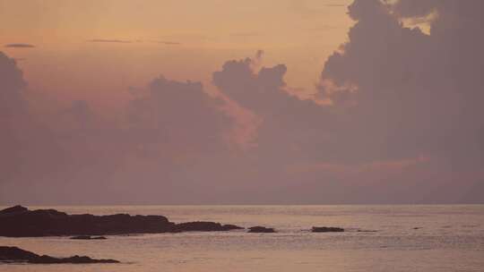 波光粼粼的海岸线 海天一线 南海