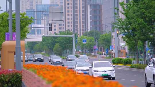 城市马路街道街头街景上班下班高峰期汽车车